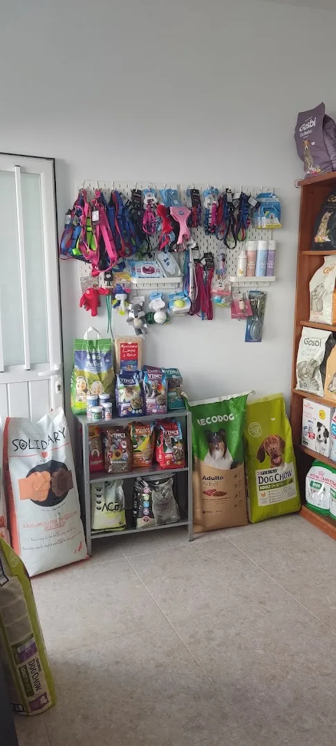 CHIQUI Tienda y peluquería de mascotas