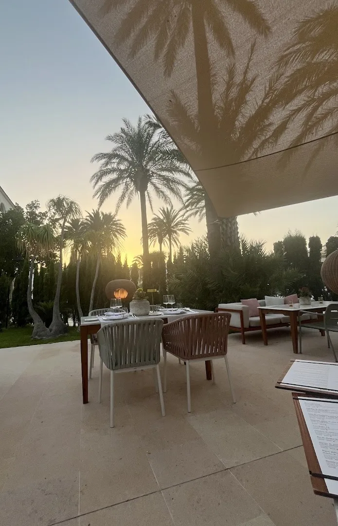 Restaurante Atúniko